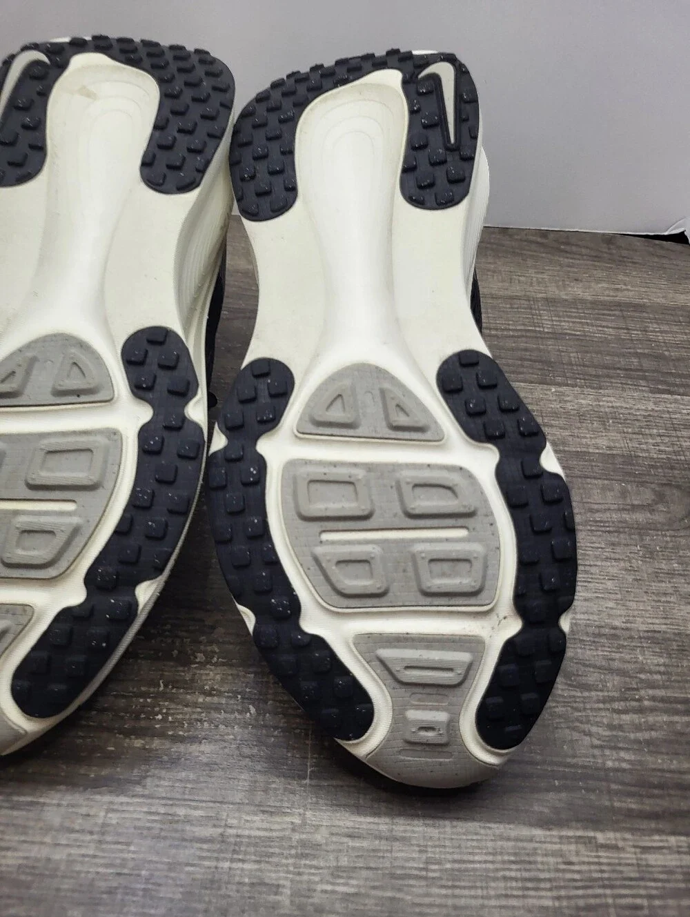 Nike Vomero 18 Running Shoes Sneakers Black White ZoomX ReactX Women's Size 7.5